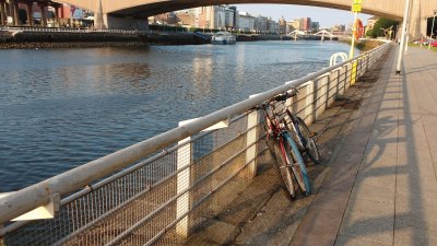 Glasgow riverside jigsaw puzzle