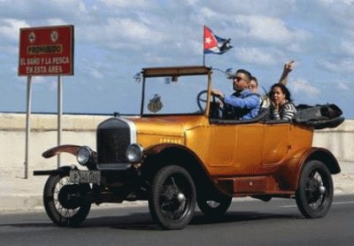 En el malecÃ³n de La Habana jigsaw puzzle