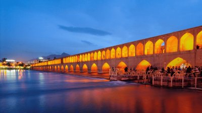 The Si-o-seh Bridge, Esfahan, Iran 20130320