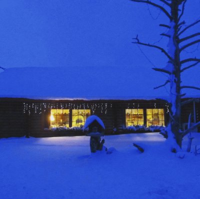 פאזל של Nevadas en la noche en Finlandia