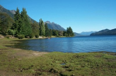 Lago Correntoso. NeuquÃ©n. Argentina