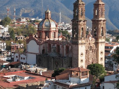 Templo de Santa Prisca de Taxco - MÃ©xico jigsaw puzzle