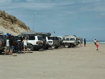 פאזל של SUVs on the Beach, Goolwa, S.A