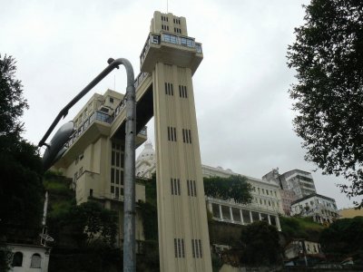 Elevador Lacerda. Salvador de Bahia jigsaw puzzle