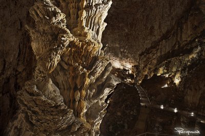 Giant Cave jigsaw puzzle