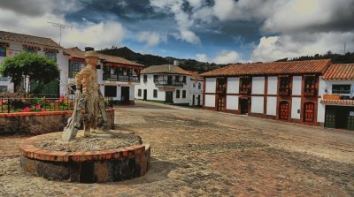 Plaza central MonguÃ­