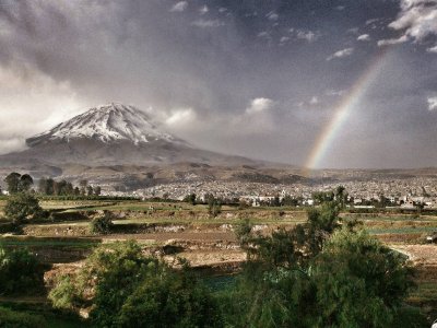 Vista del Volcan Misti.. en Arequipa .. PerÃº. jigsaw puzzle