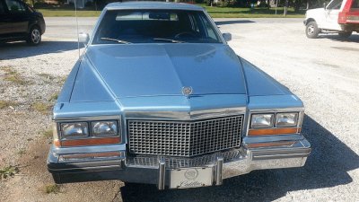 פאזל של Auto 1981 Cadillac Fleetwood V 8 6 4