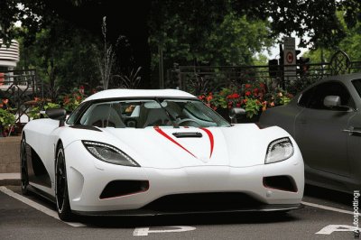 Auto 2011 Koenigsegg Agera R 1099 HP jigsaw puzzle