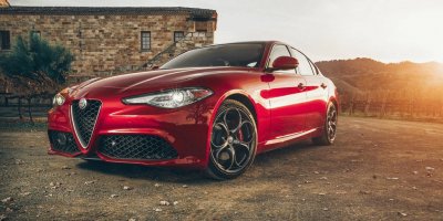 Auto 2017 Alfa Romeo Giulia Sedan 300 HP jigsaw puzzle