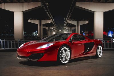 Auto McLaren MP4-12C 592 HP