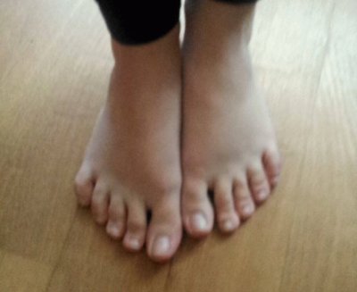 פאזל של CandidFeet1