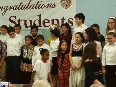 GABRIELA Y SUS AMIGUITOS DE CLASES