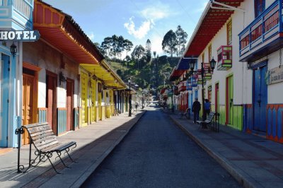 calle de colombia jigsaw puzzle