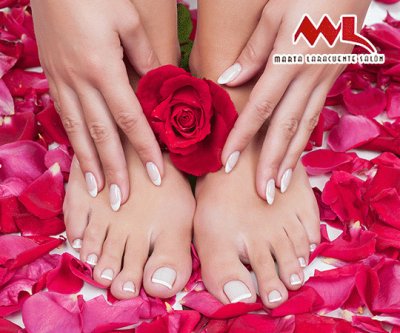 Perfume de rosas en mis pies