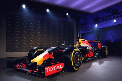 formula 1 red bull jigsaw puzzle