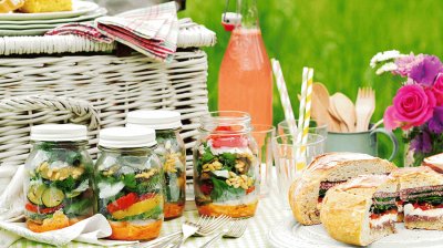 Picnic jigsaw puzzle