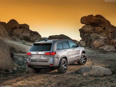 Grand Cherokee Trailhawk 2017 jigsaw puzzle