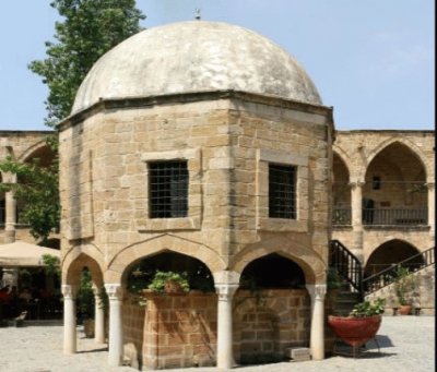 פאזל של Courtyard Fountain