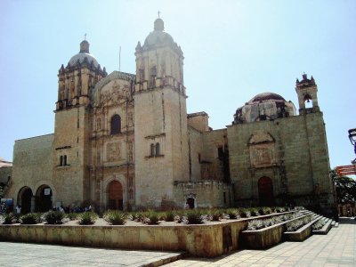 Templo de Santo Domingo, Oaxaca. jigsaw puzzle