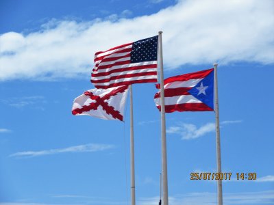 פאזל של Banderas en el Castillo San Felipe El Morro, Puerto Rico.