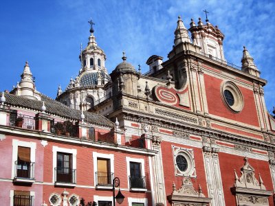 Templo en Sevilla, EspaÃ±a. jigsaw puzzle