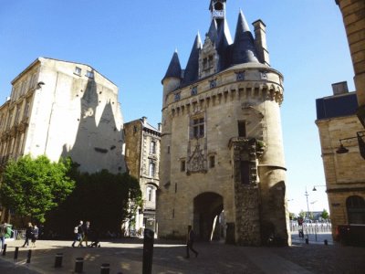 Porte Cailhau Bordeaux jigsaw puzzle