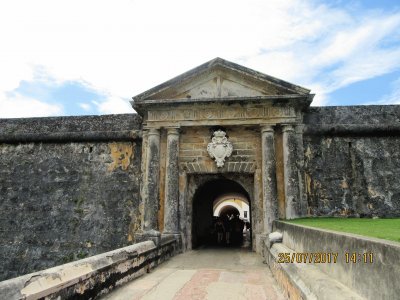 Entrada del Castillo San Felipe El Morro, PR. jigsaw puzzle