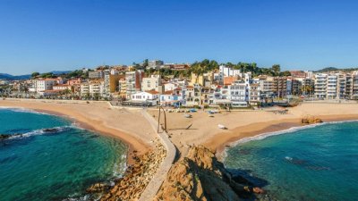 catalonia resort jigsaw puzzle