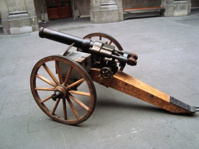 CaÃ±Ã³n antiguo en el Castillo de Chapultepec.