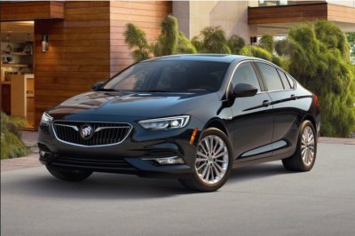 פאזל של Buick Regal 2018