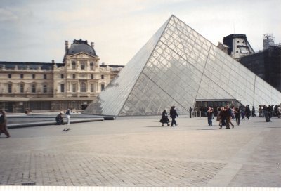 Museu do Louvre Paris jigsaw puzzle