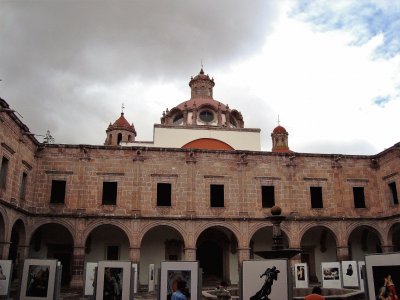 Centro Cultural Clavijero, Morelia.