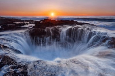 CACHOEIRAS: COVA DO THOR (OREGON - EUA)