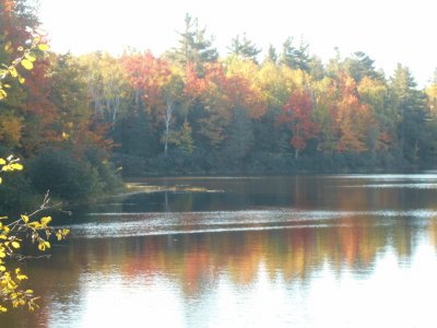 Big Dam - the left side - so peaceful...   L