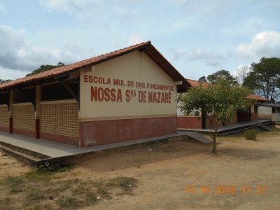 Escola na comunidade Santarem- PA jigsaw puzzle