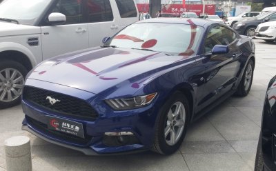 Ford Mustang VI 2015