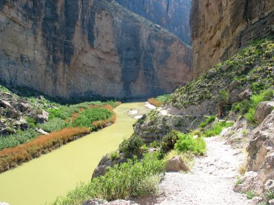 Santa Elena Canyon trail