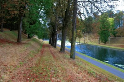 Canal historique La LouviÃ¨re jigsaw puzzle