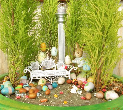 פאזל של Miniature Easter Garden
