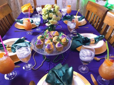 Perfect Mardi Gras Table Setting jigsaw puzzle