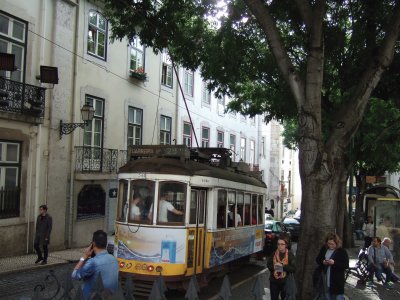 tranvÃ­a por las calles de Lisboa