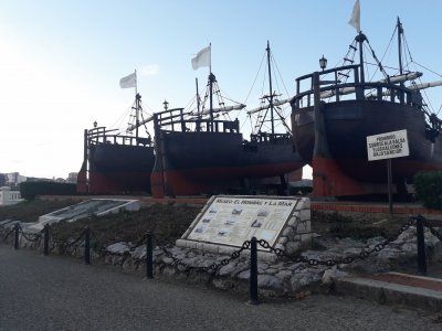 barco la niÃ±a y la pinta y la santa maria