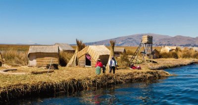 LOS UROS-LAGO TITICACA jigsaw puzzle