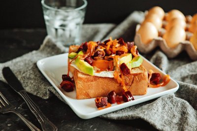 פאזל של Chorizo Avocado Toast