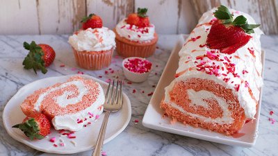 פאזל של Strawberry Roll Cake