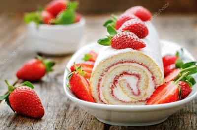 פאזל של Strawberry Roll Cake