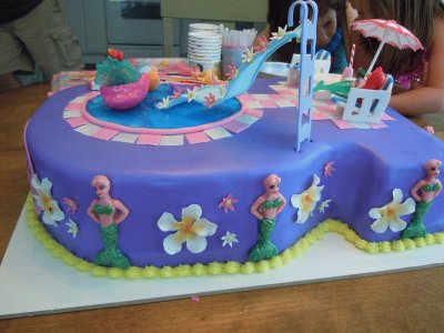 Cute Mermaid Pool Party Cake