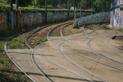 tracks