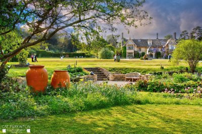 English Country garden jigsaw puzzle